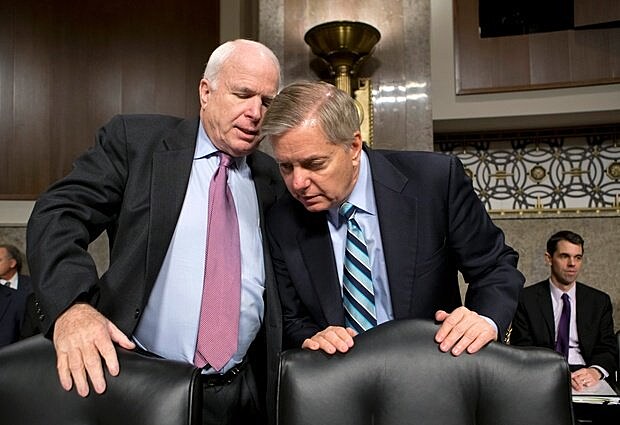 John McCain a Lindsay Graham