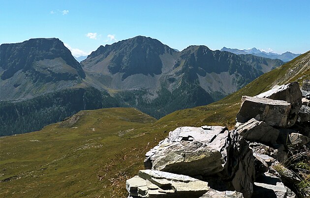 Cima Bocche - pohled od Costabelly pes Passo Pellegrino