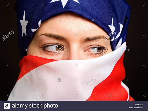 za nový lepší a radostnější svět! Soudružky feministky celého světa spojte se do boje!