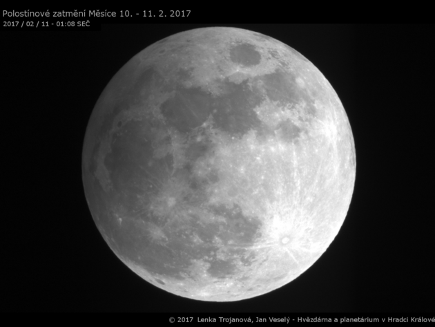 Polostnov zatmn Msce 10. - 11. nora 2017 (11. 2. 2017 / 01:08 SE)