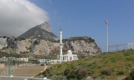 Meita na cpku Gibraltaru, kter britov nazvaj Europa Point.
