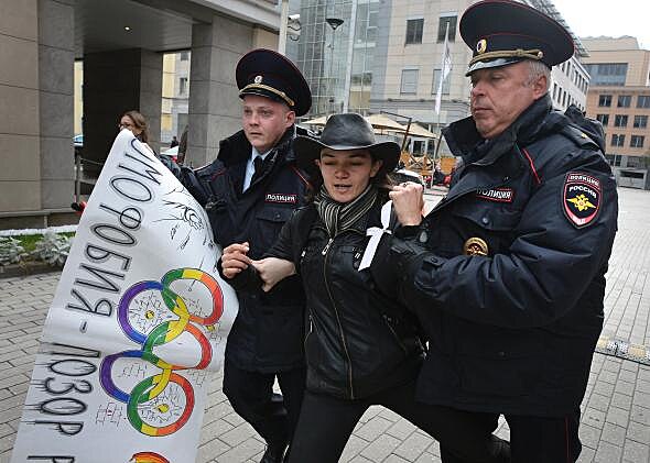 Rusko represivn sth symboliku homoseualiaty na veejnosti
