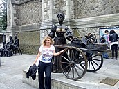 J a Molly Malone