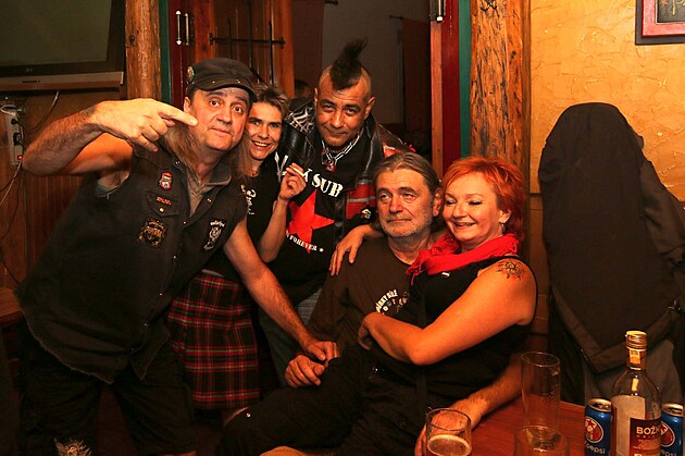Záviš - společné foto v restauraci Mexico, 2016