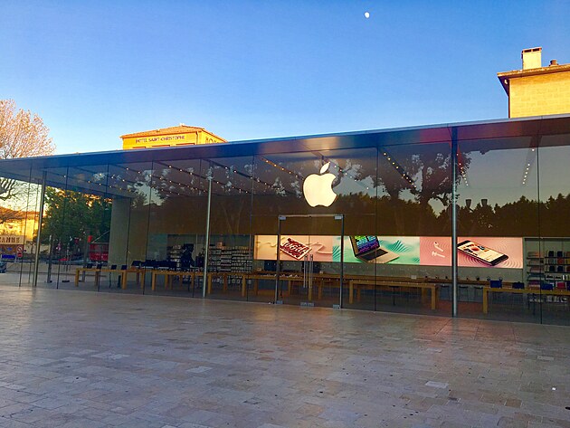 Apple store