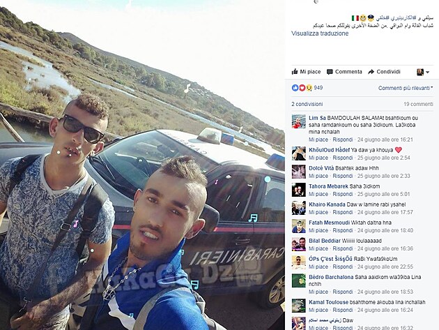 Alan - nelegln migranti se na  fb strnce HaRaGa posmvaj italskm policistm a jak je jednoduch se sem dostat. Dokonce si udlali i selfie s policisty za zdy ...