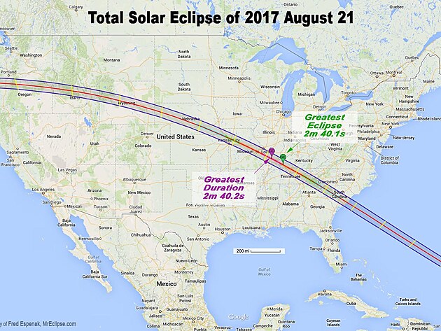 21. 8. 2017 - pes USA prochz ps totality, zem, z nj je pozorovateln pln zatmn Slunce. 