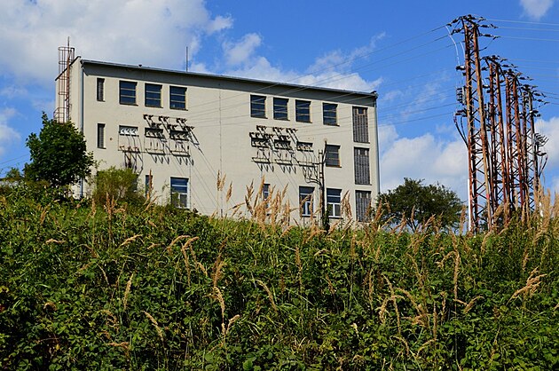 měnírna elektřiny při tomto dole