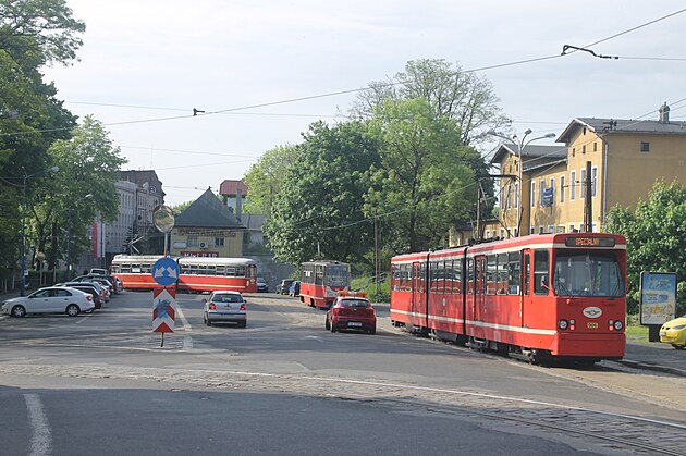 Setkn t typ tramvaj v Myslovich: pln vlevo a nejdl "ko" z Vidn, uprosted Konstal a vpravo a nejble Dwag Pt z Frankfurtu nad Mohanem