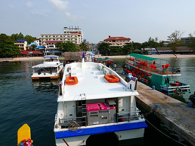 Rno v turistickm pstavu Sihanoukville