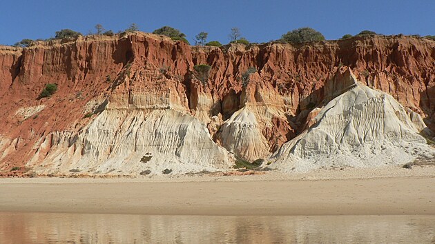 Portugalsko - neskuten barvy pobe Algarve