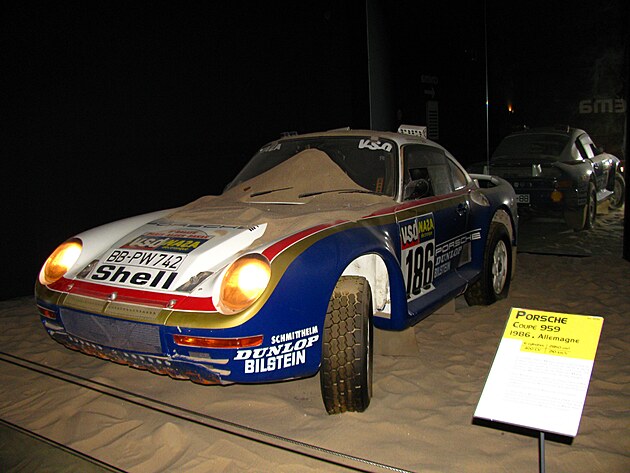 Porsche 959 v muzeu automobilismu v Mulhouse