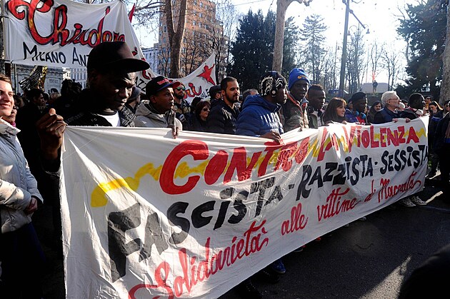 Protifašistická manifestace v Miláně ...