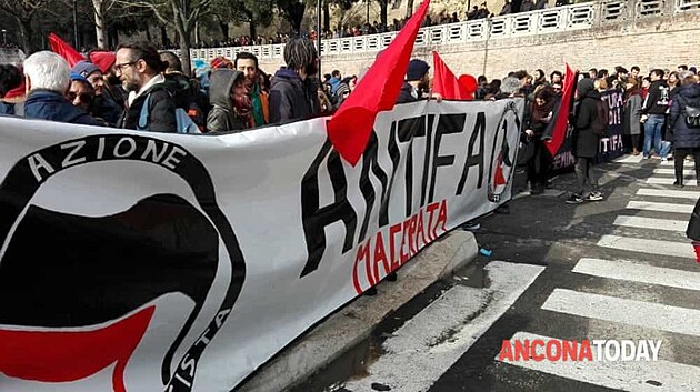 Manifestazione antifa ... Macerata