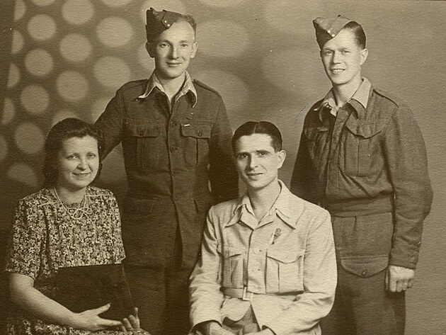 Praha - kv�ten 1945