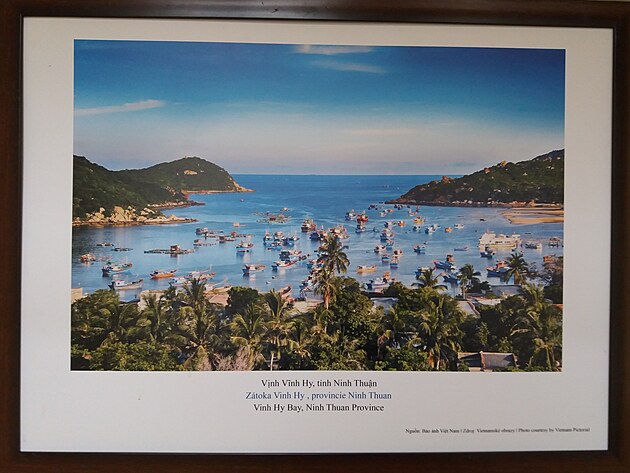 17) Zátoka Vin Hy, provincie Ninh Thuan