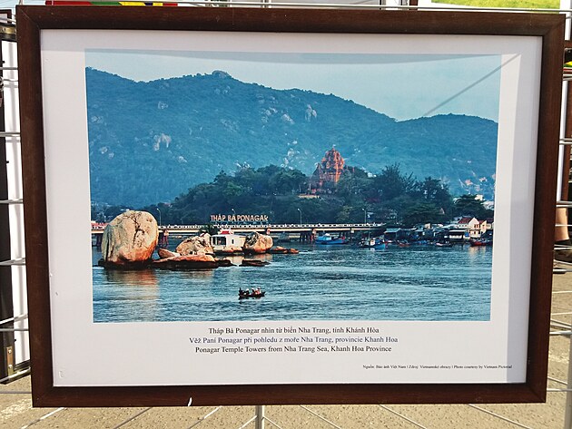 V pan Ponagar pi pohledu z moe Nha Trang, provincie Khanh Hoa