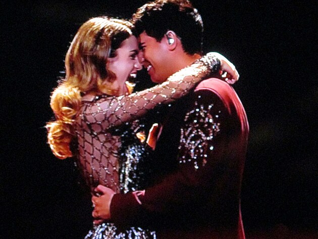 Amálka a Alfredo ze Španěl v ní vedli, ale k nicemu jim to nebylo. Mají ale jeden druhého....