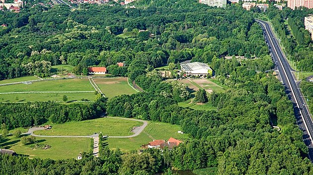 Zelen oza Chomutova. Podkrunohorsk zoopark.