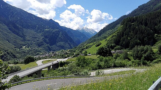 Tohle je o �rovni stoup�n� tak� docela vypov�daj�c�.