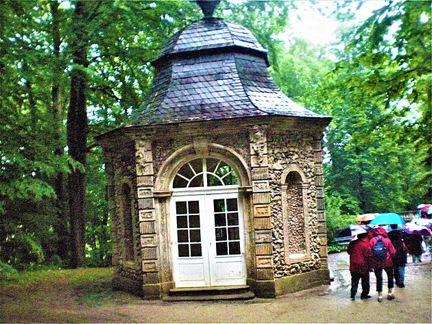 Pavilonek v parku Eremitage