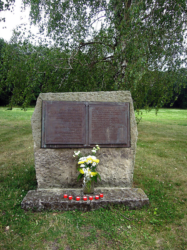 Památník věrozvěstům Cyrilu a Metoději.