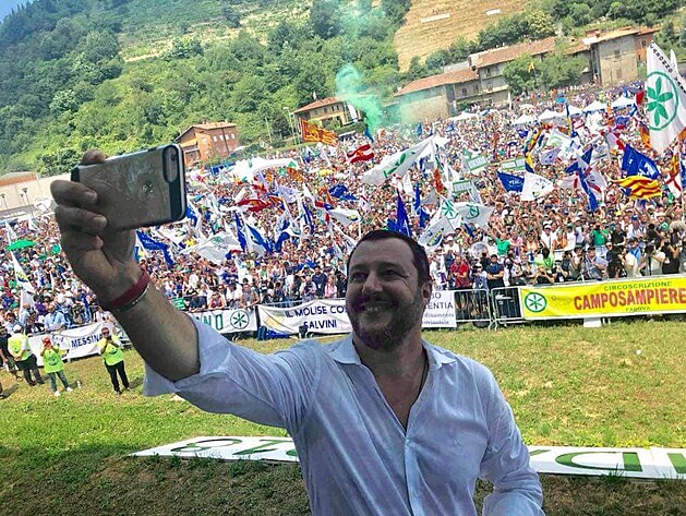 Matteo Salvini - vron sjezd Pontida.
