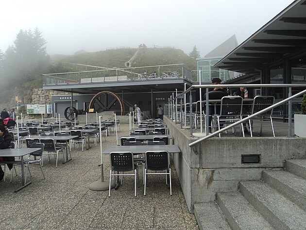 Venku poj�d� m�lokdo