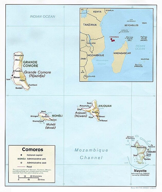 Komory_mapa+poloha mezi Afrikou a Madagaskarem