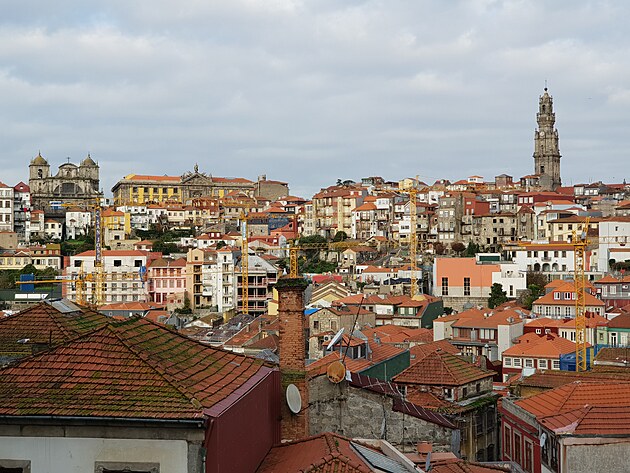 Porto - druh nejvt msto Portugalska a rodit slavnho Portskho vna.