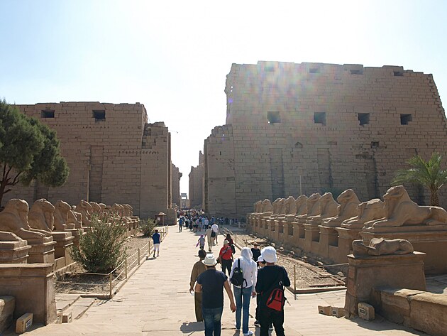 vstup do Karnaku
