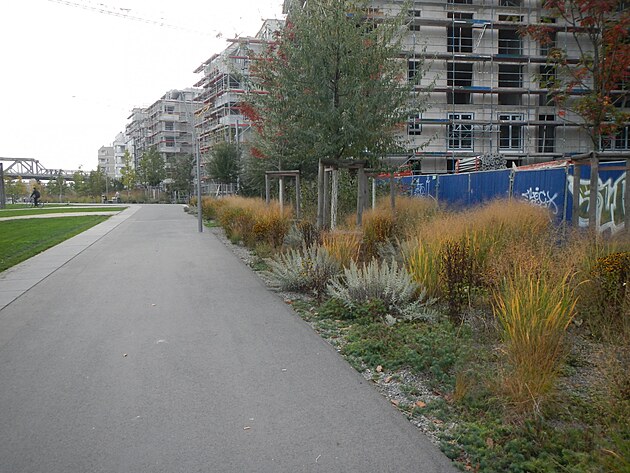 nov zakldan park jet ped dokonenm vstavby dom kolem, Berln Nmecko