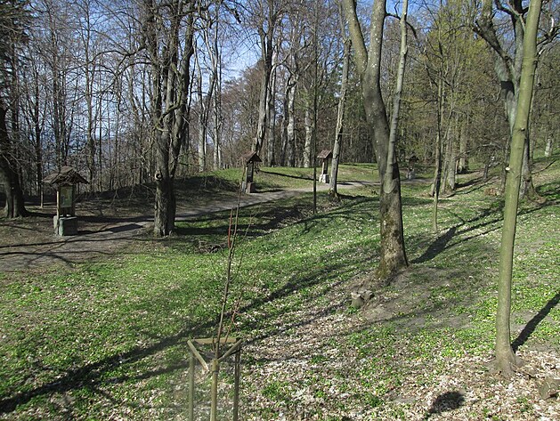 spodn� k��ov� cesta Vzk��en�