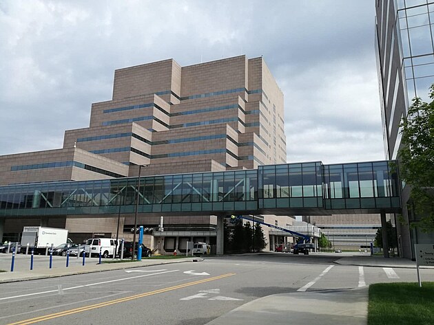 Skyway - chodba propojujc jednotliv budovy labyrintu Cleveland Clinic