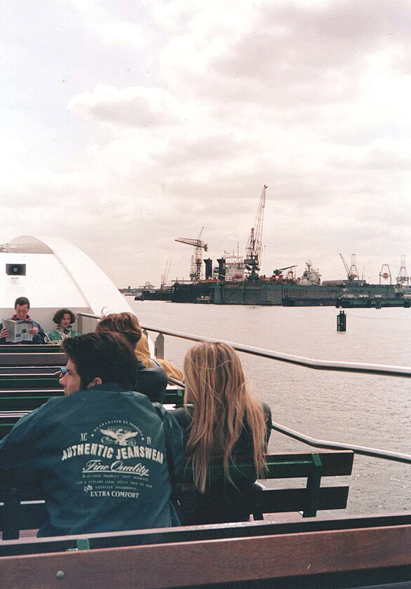 Na vyhldkov lodi v pstavu Rotterdam