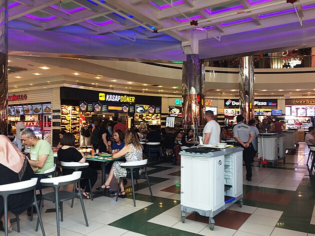 Food court