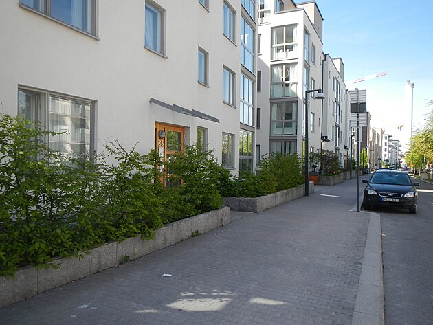 osv�uj�c� v�sadby u bytovek Hammarby Sjoestad, Stockholm, Sweden