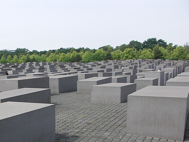 Holocaust-Mahnmal, Pamtnk obtem holokaustu