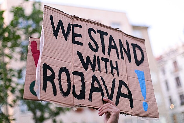 We stand with Rojava, demonstrace Brno