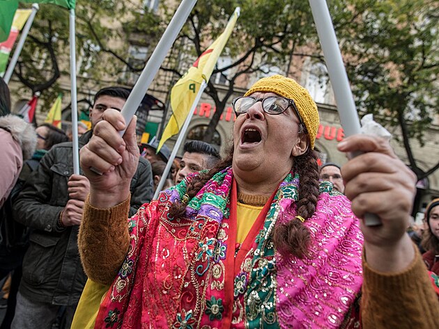 Demonstrace proti tureckmu prezidentovi Erdoganovi, Budape.