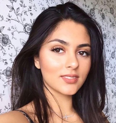 K�es�anka Midia Moloudpoor (19) z Ir�nu po��dala o azyl ve �v�dsku. Byl j� odm�tnut, a�koliv j� v zemi p�vodu hroz� smrt.