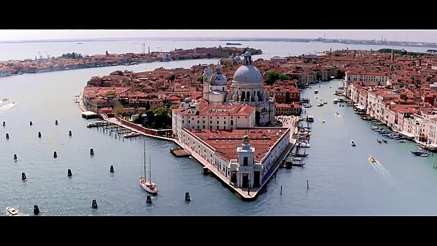 Leteck pohled na Punta della Dogana.