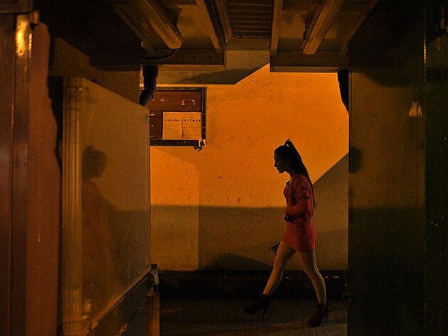 Prostitutka, listopad 2019, Hong Kong.