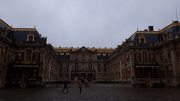 Ndvo Versailles