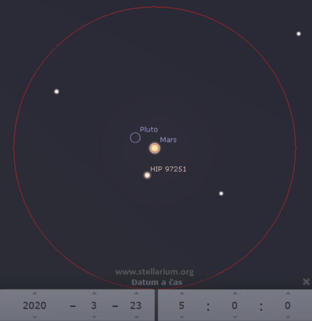 23. 3. 2020 - Mars a Pluto v zornm poli dalekohledu.