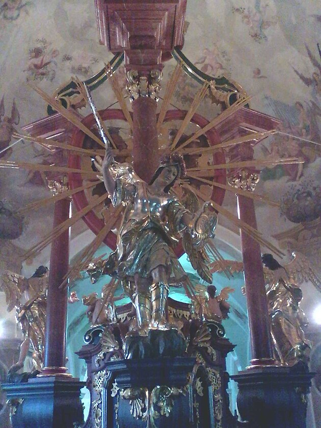 SV.ARCHANDL MICHAEL, barokn socha na hlavnm olti poutnho kostela Nejsv.Trojice, Kemenk u Pelhimova.