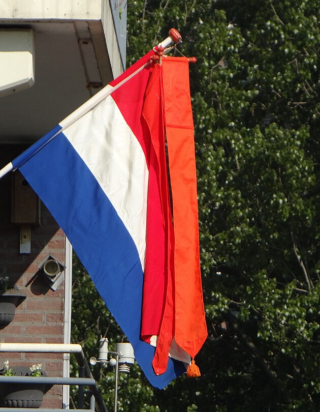 Nizozemsk vlajka s oranovou zkou vlajkou