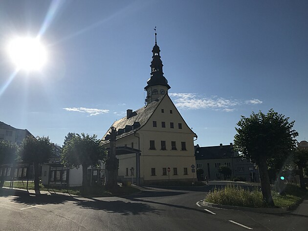 Jako prvn zjevil se nm Altstadt, malink msteko v poslednm rji na zemi.