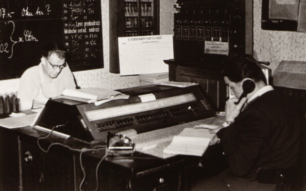 1959-dopravn� kancel�� �elezni�n� stanice �esk� T��n