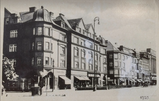 benznov stanice na Ndran ulici rok 1922